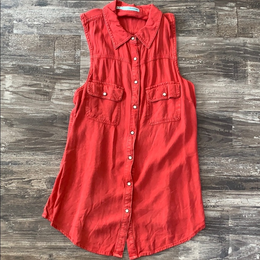Maurices Red Sleeveless Tank with Collar
